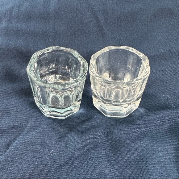 Acrylic Nail Kit - Picture 9 of 10